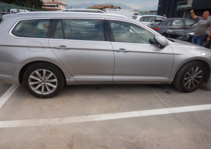 passat SW  8 2019 1.6tdi business 120cv km147.000