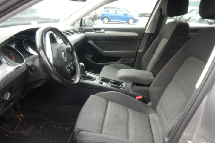 passat SW  8 2019 1.6tdi business 120cv km147.000