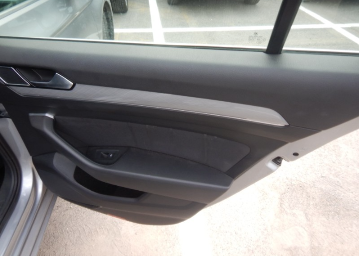 passat SW  8 2019 1.6tdi business 120cv km147.000