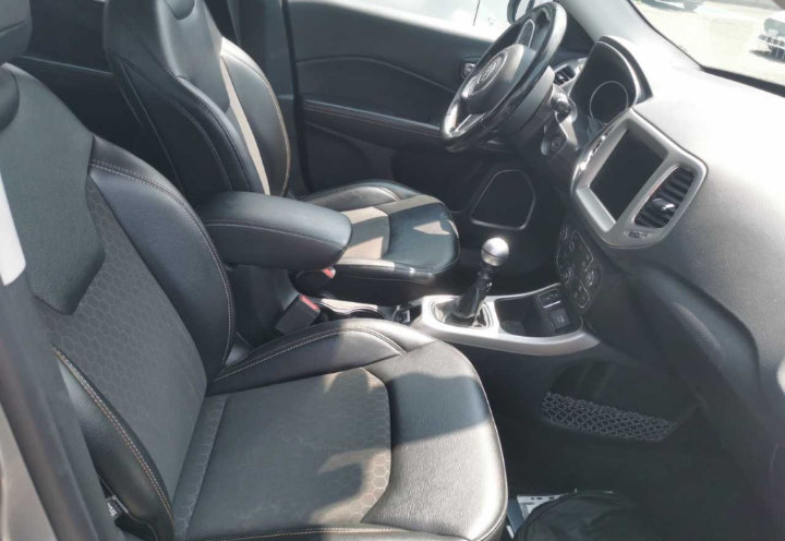 !!!!!!!!!!!! RISERVATA!!!!!!!                                                  jeep compas 1.6 Mjt 120cv manuale 2020 km93.000
