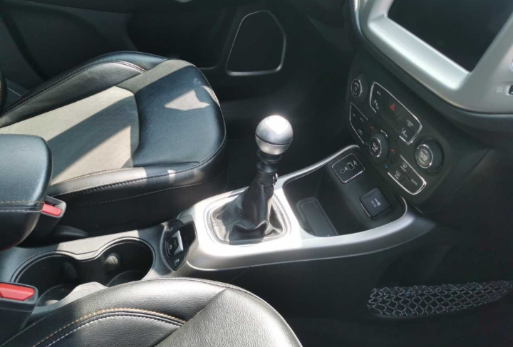 !!!!!!!!!!!! RISERVATA!!!!!!!                                                  jeep compas 1.6 Mjt 120cv manuale 2020 km93.000