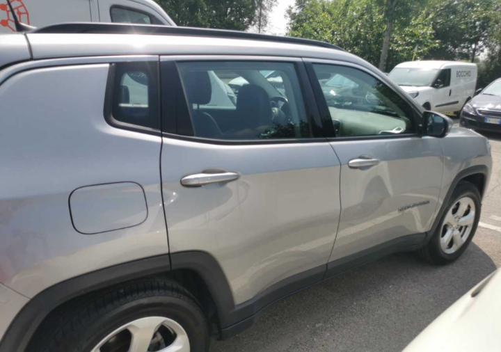 !!!!!!!!!!!! RISERVATA!!!!!!!                                                  jeep compas 1.6 Mjt 120cv manuale 2020 km93.000