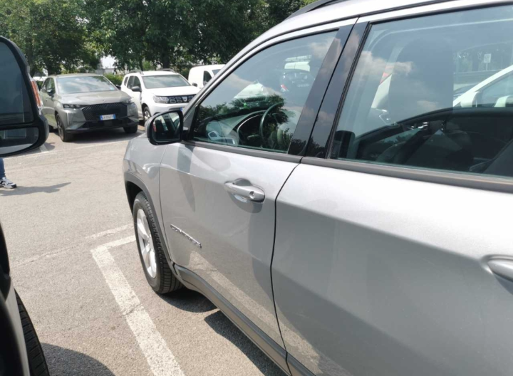 !!!!!!!!!!!! RISERVATA!!!!!!!                                                  jeep compas 1.6 Mjt 120cv manuale 2020 km93.000
