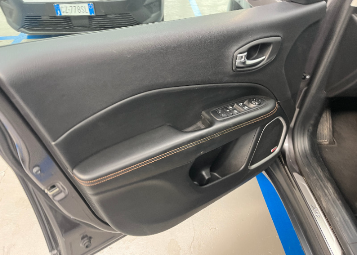 Jeep Compass II   2.0 mjt Limited 4wd 140cv auto Automatic Diesel
(140PS), Diesel, , 81413 km,