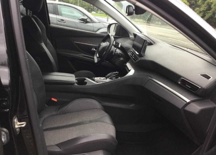 ❌riss ❌Peugeot 3008 BlueHDi 130cv allure Pack  automatico km172100. Anno 06/2022