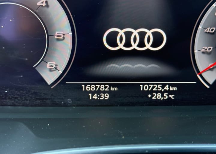 Audi  Q3 Sportback 35 2.0 tdi S line edition s-tronic Sequential Diesel
(150 cv)Km  168782                 anno 16/03/2021