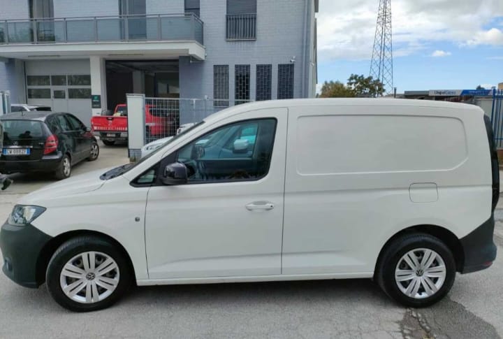 Volkswagen Caddy 2.0 TDI 90kW SCR Cargo Manual Diesel
(122cv),199934 km,