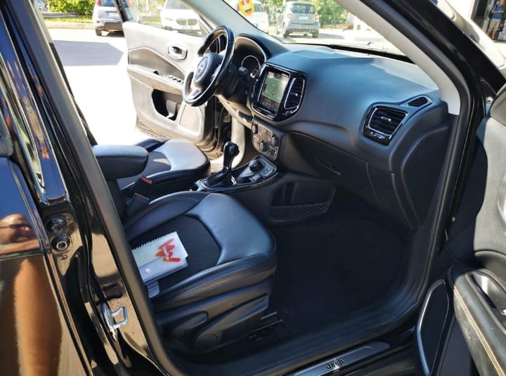Jeep Compass II  Diesel  2.0 mjt Limited 4wd 140cv auto my19 Automatic
(140cv),  120301 km,
