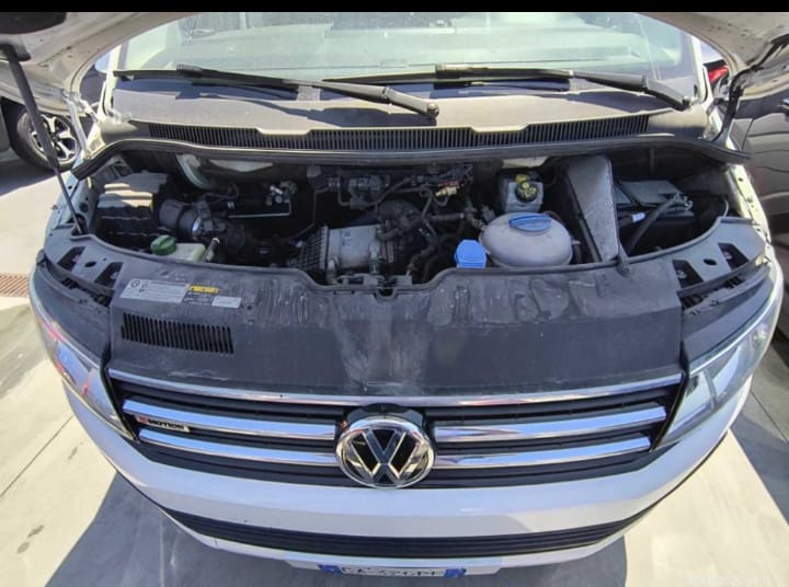 Volkswagen Caravelle 2.0 TDI 4Motion Comfortline 
(150cv) , km 109890