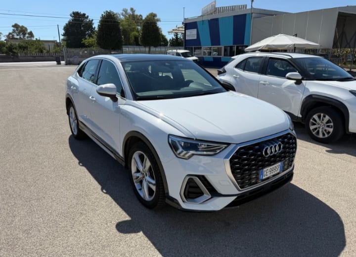 Audi  Q3 Sportback 35 2.0 tdi S line edition s-tronic Sequential Diesel
(150 cv)Km  168782                 anno 16/03/2021