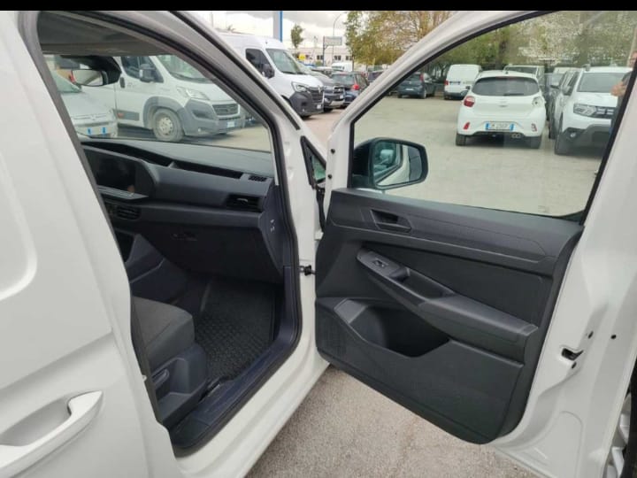 Volkswagen Caddy 2.0 TDI 90kW SCR Cargo Manual Diesel
(122cv),199934 km,