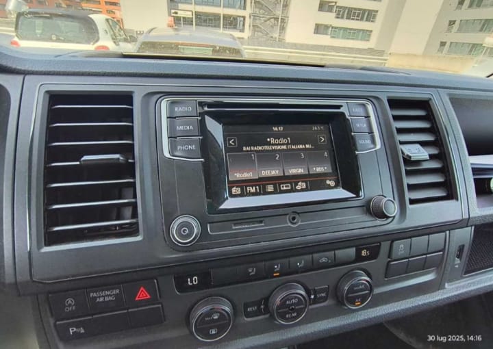 Volkswagen Caravelle 2.0 TDI 4Motion Comfortline 
(150cv) , km 109890