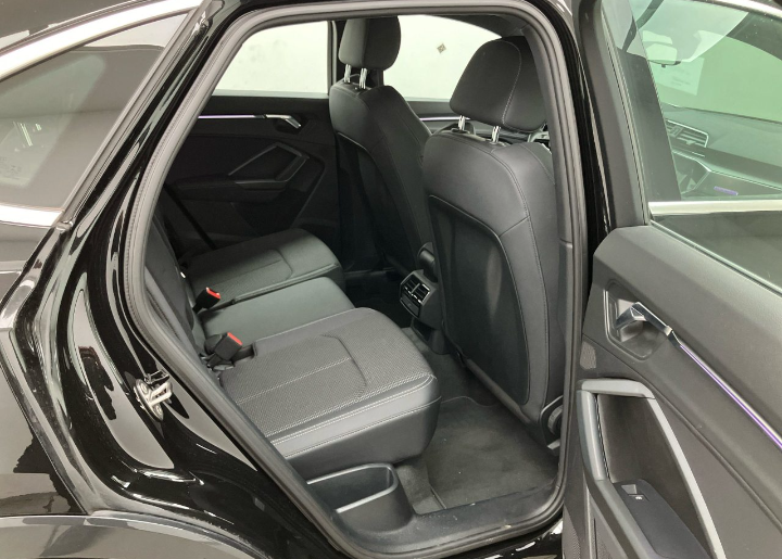 Audi Q3 35 TDI Sportback quattro S line Manual Diesel
(150cv) km 60494