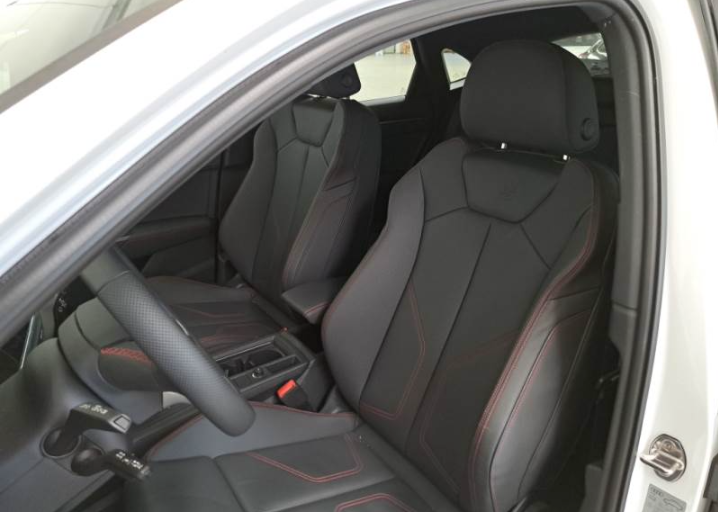 ❌venduta AGOSTINI❌.         Audi Q3  Spb 35 2.0 tdi 150cv   S-line edition S-TRONIC  
 Km 59780.   06/22