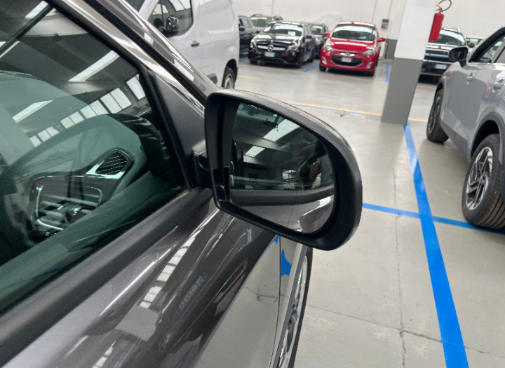 Jeep Compass II   2.0 mjt Limited 4wd 140cv auto Automatic Diesel
(140PS), Diesel, , 81413 km,