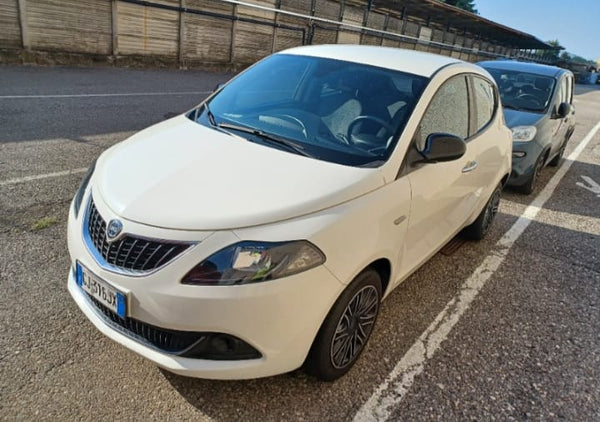 !!!!!!RISERVATA!!!!!! Lancia Ypsilon 1.0 firefly hybrid Silver s&s 70cv, km 86138 03/22