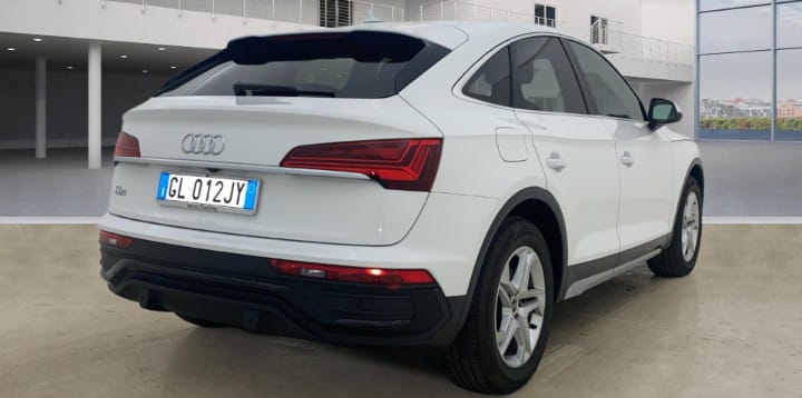 Audi Q5 Sportback 35 2.0 tdi mhev 12V Business Advanced Sequential Hybrid
(163cv), Hybrid, km 58997  10/22