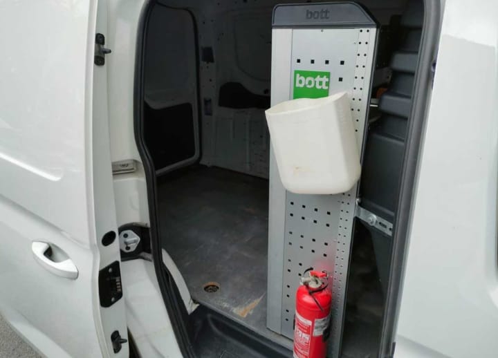 Volkswagen Caddy 2.0 TDI 90kW SCR Cargo Manual Diesel
(122cv),199934 km,
