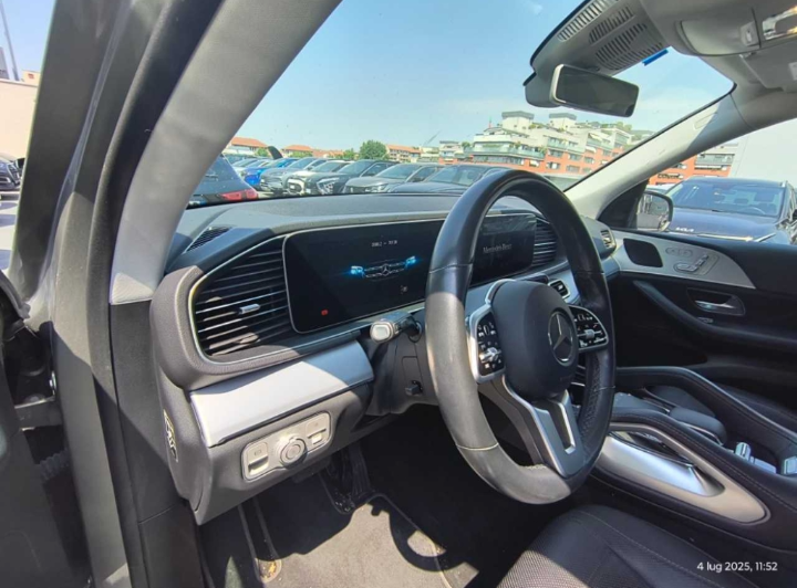 Mercedes-benz GLE GLE 300 d 4MATIC Premium Automatic Diesel
245cv km 70138