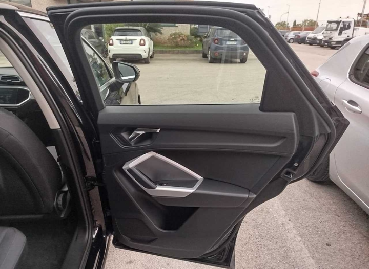 Audi Q3 Sportback 35 TDI S TRONIC Sequential Diesel
(150CV), Diesel, km 54783.   Anno 06/2022