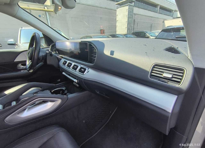 Mercedes-benz GLE GLE 300 d 4MATIC Premium Automatic Diesel
245cv km 70138