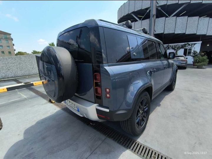 ❌❌❌ VENDUTA ❌❌❌                         Land rover Defender 3.0D I6 250cv 110 SE AWD  Automatic Diesel, 10594 km,01/24