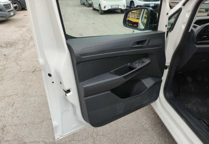 Volkswagen Caddy 2.0 TDI 90kW SCR Cargo Manual Diesel
(122cv),199934 km,