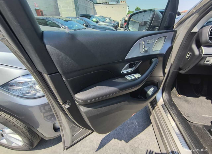 Mercedes-benz GLE GLE 300 d 4MATIC Premium Automatic Diesel
245cv km 70138