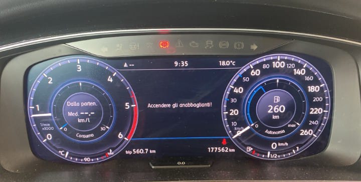 Volkswagen Golf VII 5p 1.6 tdi Highline 2017
(115cv),  177562 km,