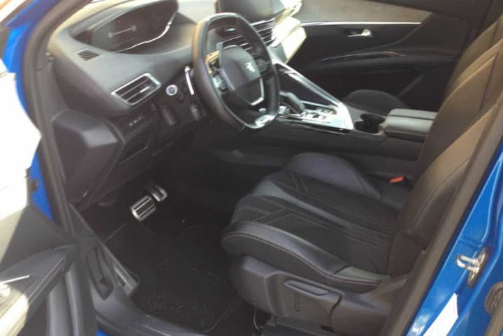 ❌Venduta Antonini  ❌                           Peugeot 3008 BlueHDI 130 S&S EAT8 GT aut.(131cv )Km 52049