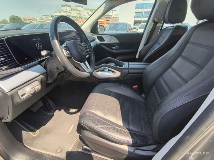 Mercedes-benz GLE GLE 300 d 4MATIC Premium Automatic Diesel
245cv km 70138