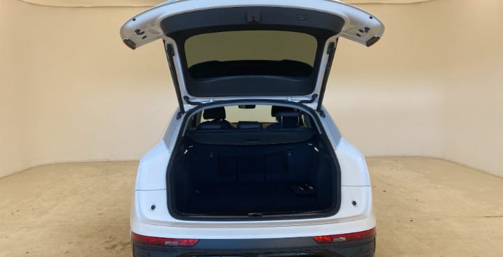 Audi Q5 Sportback 35 2.0 tdi mhev 12V Business Advanced Sequential Hybrid
(163cv), Hybrid, km 58997  10/22