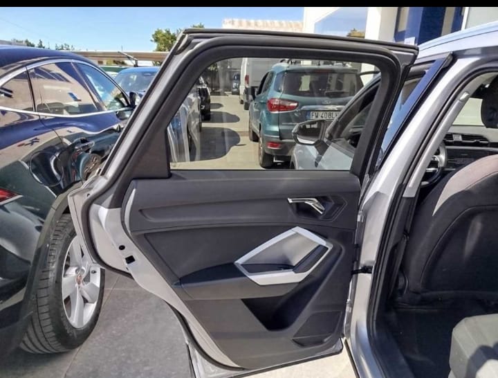 ❌Venduta sig Vapore❌                  Audi Q3 35 TDI S TRONIC Sequential Diesel
(150cv), km 116002
