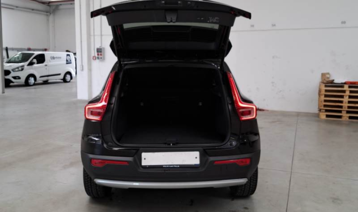 Volvo XC40 Benzina XC40 1.5 t3 Momentum Pro 163cv auto my21 Km 51948