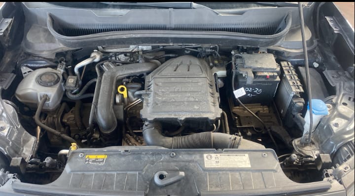 Volkswagen T-Cross 2019  1.0 tsi benZina Style 115cv dsg , ,km 119507 carrozzeria da rivedere