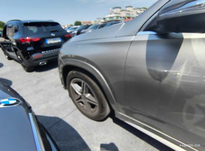 Mercedes-benz GLE GLE 300 d 4MATIC Premium Automatic Diesel
245cv km 70138