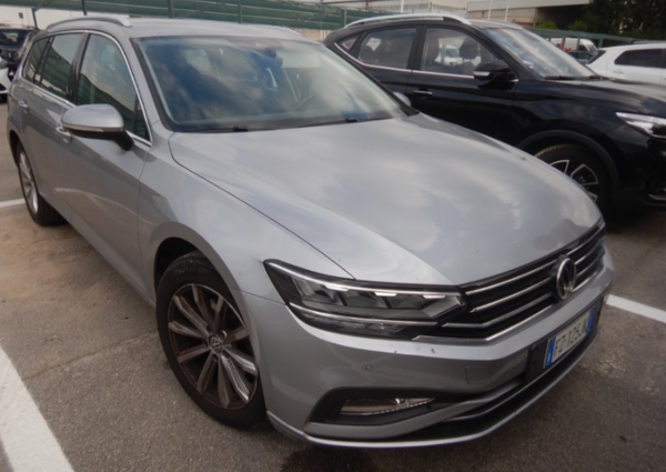 passat SW  8 2019 1.6tdi business 120cv km147.000