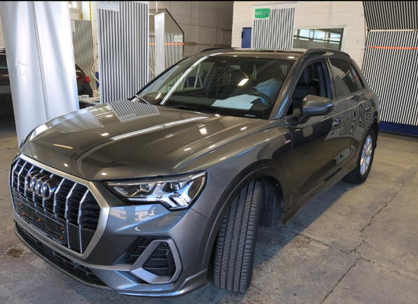 Audi Q3 35 TDI QUATTRO S TRONIC 03/2021
110 KW (150 CV) , km 57444