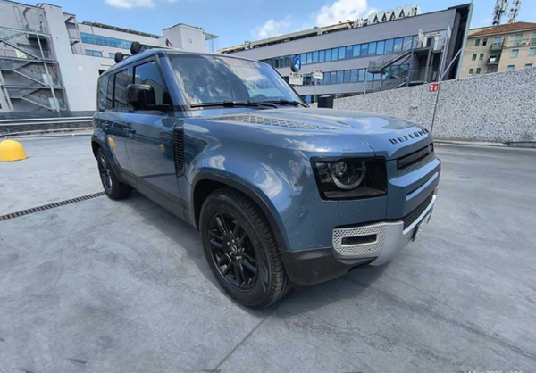 ❌❌❌ VENDUTA ❌❌❌                         Land rover Defender 3.0D I6 250cv 110 SE AWD  Automatic Diesel, 10594 km,01/24